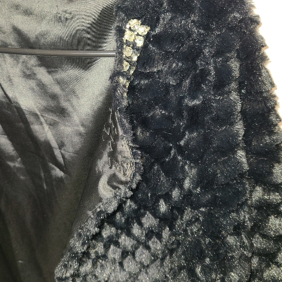 FOREVER Lightweight cape with bling on top - Picture 7 of 9